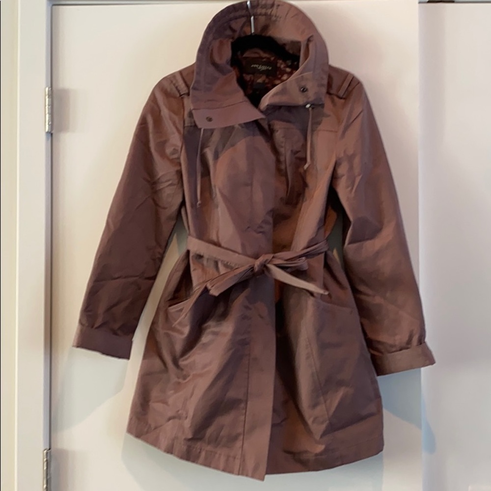 Button up trench coat with belted waist